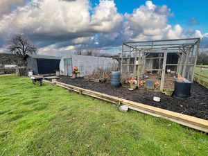 Photo 16- click for photo gallery